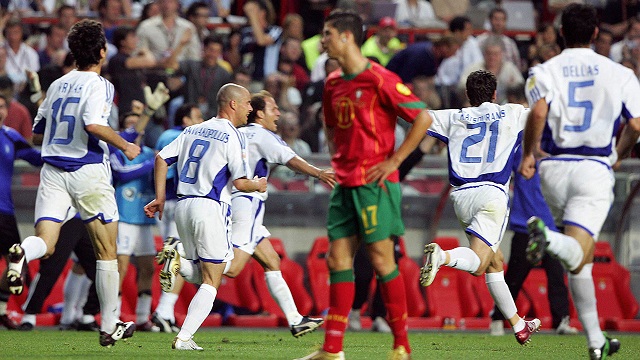 Grecia sorprendió en la final a Portugal y ganó la Eurocopa de 2004