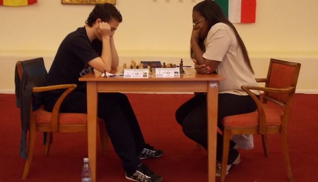 Memorial Capablanca: Linares sigue ganando en el Premier (+ Fotos)