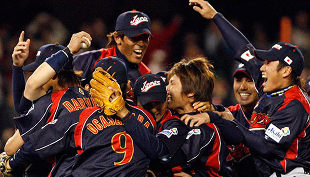 Japón celebra su segundo título consecutivo.