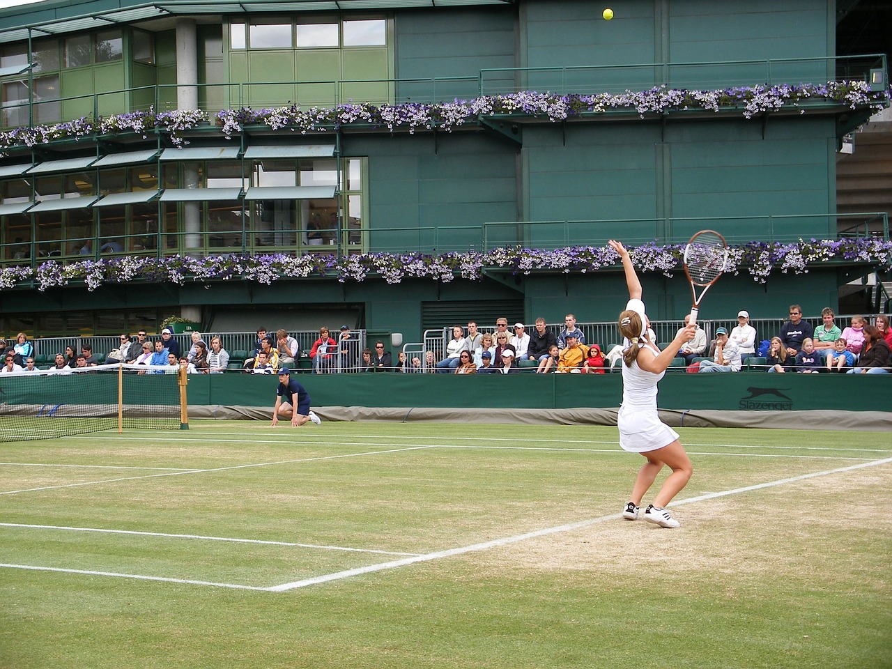 Polémica en Wimbledon: jugar lesionado para ganar dinero