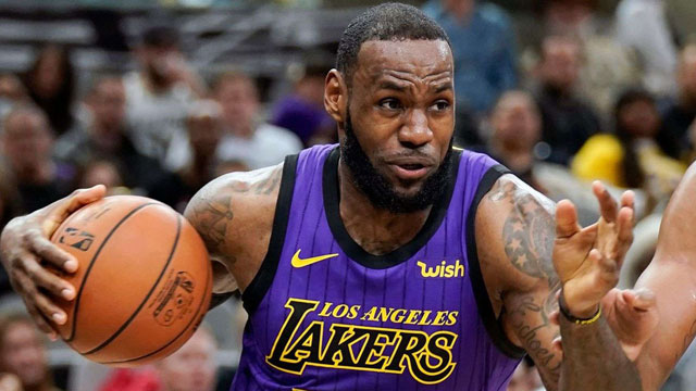 LeBron James no puede con la evolución del baloncesto