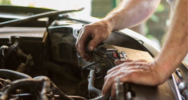 Si es primera vez que se te daña tu coche o quieres prevenir estafas, es importante que te informes sobre las reparaciones de auto