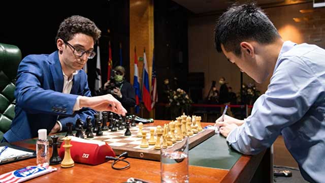 El GM chino Ding Liren mantuvo vivas sus aspiraciones en el Torneo de Candidatos 2020, al superar, con blancas, a Fabiano Caruana, en la tercera ronda. Foto tomada del sitio oficial del evento