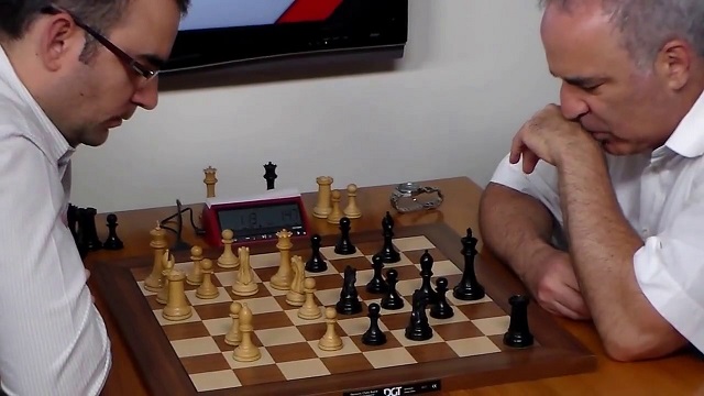 Leinier Domínguez vs. Kasparov y Carlsen en torneo de ajedrez960