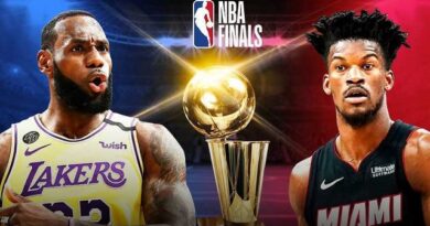 El Rey LeBron James enfrió al Heat en las Finales de la NBA El Rey LeBron James disfrutó su medio centenar de desafíos por el título con una brillante actuación y guió a sus Lakers de Los Ángeles a un cómodo triunfo por 116-98 sobre el Heat de Miami en el primer juego de las Finales de la NBA.