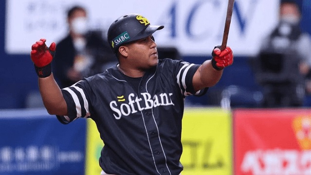 Alfredo Despaigne sigue imponiendo récords. Ahora es el pelotero cubano con más cuadrangulares en la historia del béisbol japonés, con 161