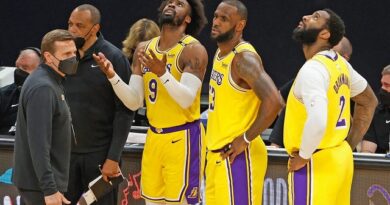 Lakers eliminados en NBA playoffs: Where’s your crown, King Nothing? Los Suns de Phoenix arrasaron en los tres últimos partidos y terminaron con la efímera corona de los Lakers de Los Ángeles en los NBA playoffs