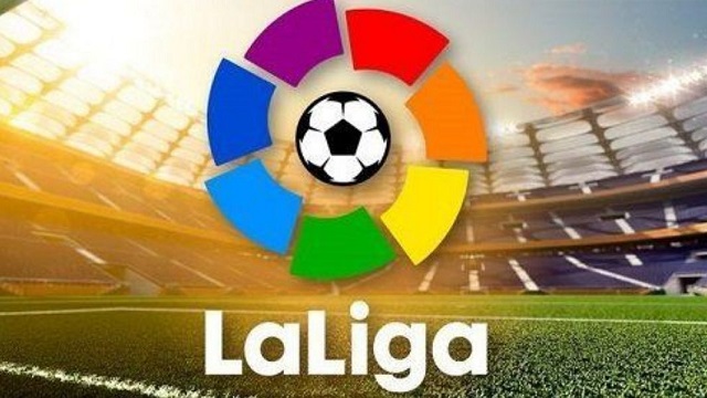 La actualidad del mercado de fichajes y los pronósticos de la LaLiga Santander para el final de la primera vuelta