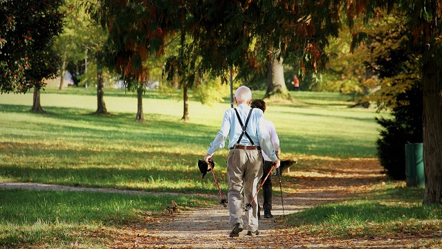 El beneficio de la caminata nórdica