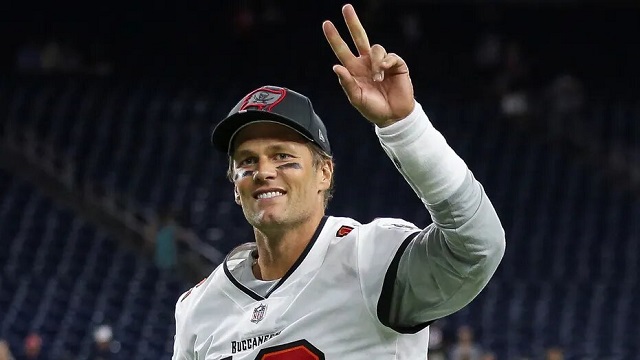 Mundo loco: Tom Brady ganará más como comentarista de FOX que como mariscal de campo