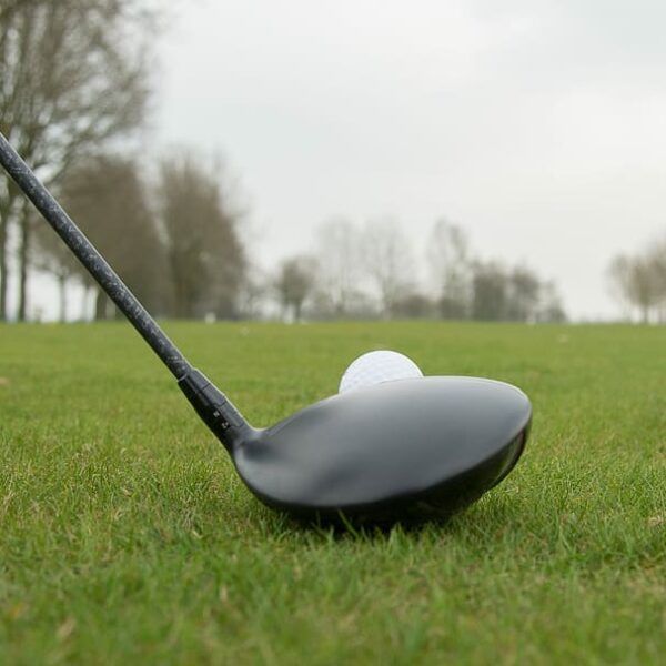 Palos de golf: ¿cómo encontrar los que mejor se adapten a tu nivel y estilo de juego?