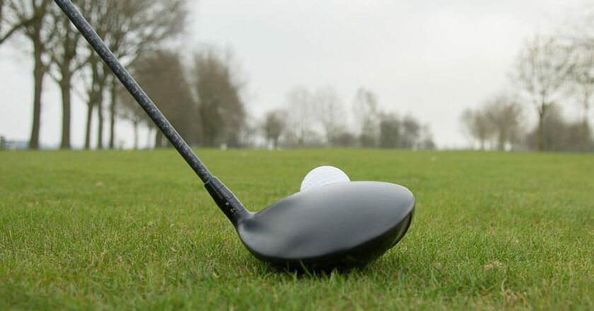 Palos de golf: ¿cómo encontrar los que mejor se adapten a tu nivel y estilo de juego?