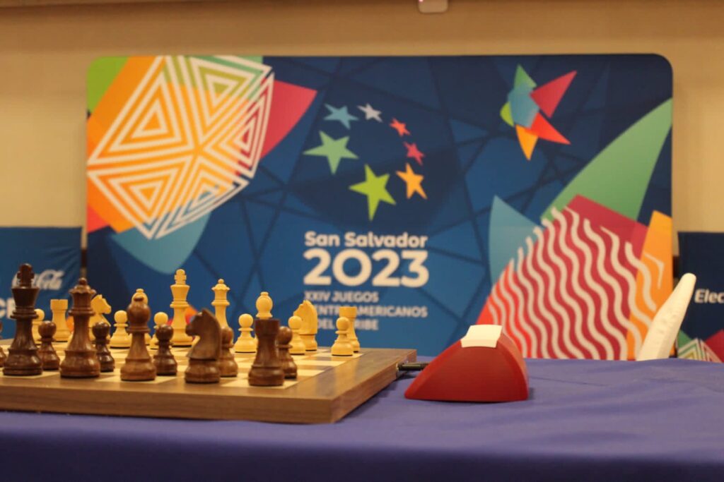 El cubano Carlos Daniel Albornoz y la colombiana Valentina Argote fueron las grandes figuras del #ajedrez en el debut en Juegos Centroamericanos y del Caribe