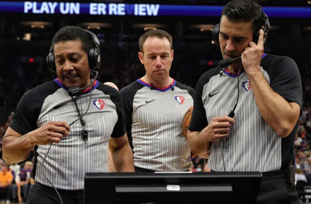 La NBA inicia una nueva era con árbitros asistidos por inteligencia artificial. Precisión, transparencia y justicia en cada jugada del baloncesto moderno.