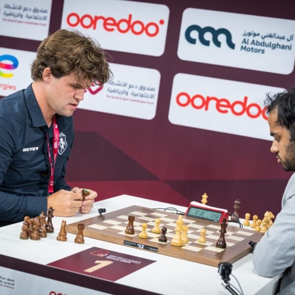 Mundial de ajedrez rápido y blitz 2025: líderes, resultados y claves tras la primera jornada en Doha